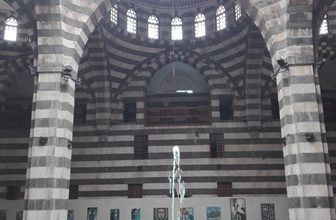 عدسة غسان الشيخ